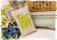 ＊ 阿布捲捲鄉村雜貨 ＊法國 amor perfume 戀愛香氛天然精油麻布香氛包 芳香包 - 綠茶