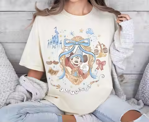 Retro Sorcerer Mickey Fantasia Shirt Disney Magic Tee Wizard Mickey Vintage Aesthetic Shirt Fantasmi
