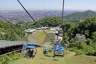 日本-北海道2025春夏A路線| 札幌上午觀光 白色戀人公園&大倉山跳台競技場&場外市場路線(多國語言導覽路線)