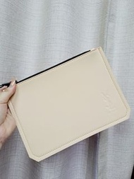 🥇正品現貨🥇YSL Pouch 粉肉色手提信封包連塵袋