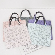 Issey MIYAKE ISSEY MIYAKE 20233 March Limited Geometric Female Bag Portable Shoulder Bag Commuter To