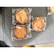 10 sponge cakes