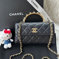 【配件：防塵袋 💕】Chanel 23B kelly 黑金 黑色 金扣 珍珠手柄 水鑽logo手柄 手提 單肩 斜挎