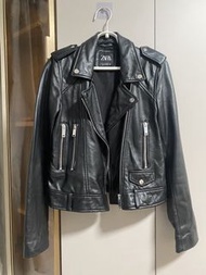 Zara 黑色皮衣外套