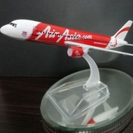 AIR ASIA A320 Airplane Model - Model Kapal Terbang