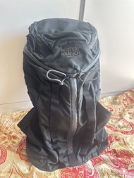 Mystery Ranch Front 背包