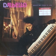 LP 黑膠唱片 Dalbello (Lisa Dal Bello) Gonna Get Close To You / Guilty By Association 7" Single (UK)