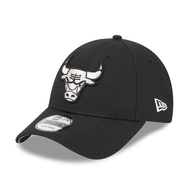 NEW ERA NBA CHICAGO BULLS Metallic Silver 9FORTY Black Snapback Cap