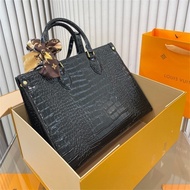 Folding Box Jungle Hot Mom Bag O NT H EG Portable Large Capacity Tote Size: 3 4 X 2 6 CM