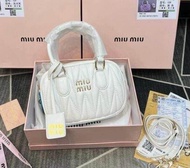 กระเป๋า miw miw ขนาด 8นิ้ว Outlet