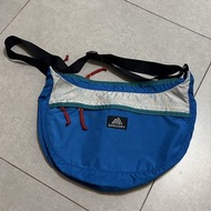 M size  Gregory 斜孭半月包