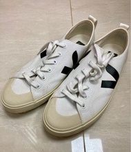 VEJA 《Nova  Canvas Sneakers》 顏色：White/Pierre 白色/杏色