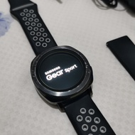 smartwatch Samsung gear sport bekas.