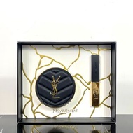 YSL 聖羅蘭粉皮革氣墊口紅2件套聖誕款！ 配禮袋！ 內含：YSL聖羅蘭黑色皮革氣墊10#+YSL聖羅蘭小金條口紅1966#