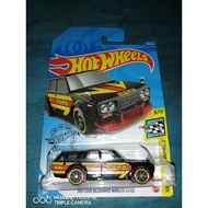 Hotwheels datsun 510 wagon