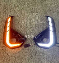 ไฟเดยไลท์ ฝาครอบไฟตัดหมอกมีไฟเดยไลท์+โคมไฟ ledแสงขาว DRL ไฟเลี้ยววิ่ง  HILUX REVO  2024 ปี  drl  toy