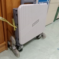 購物車 買餸車 旁边掉了個扣, 現時用縄綁 平售 收納 三輪 爬梯 摺疊 推拉車 是一款 多功能省力爬樓梯的便攜收納購物車 聖樂思（Seles）
