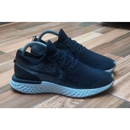 Nike Epic React Flyknit Black dark Gray Sneakers size 41