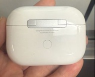 Apple AirPods Pro 充電盒