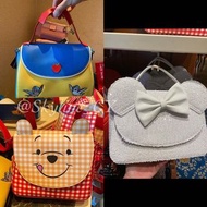 🎡香港迪士尼 白雪公主 / 米妮/ 小熊維尼 Loungefly 斜背包