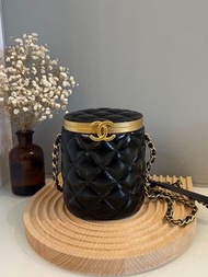 Chanel FW21 Vintage Box Bag 復古水桶包 季節限定熱賣款