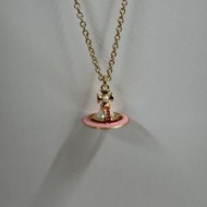 Vivienne Westwood 土星粉色珍珠項鍊