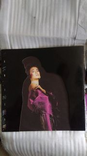 梅艷芳"壞女孩"舊版LP黑膠碟 (有簽名) 飛躍舞台凈碟 黑膠 順豐速運（運費.風險自負）