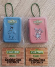 芝麻街 公仔 Sesame Street  market cookie monster   Abby  日本 扭蛋 cookie can