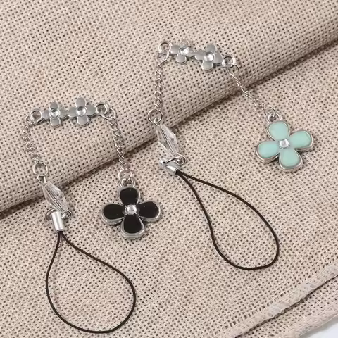 Anime Kimi Ni Todoke From Me To You Keychain Kuronuma Sawako Kazehaya Shouta Four Leaf Clover Pendan