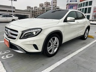 2016Mercedes-Benz GLA200 7速自手排 1.6L 全景天窗 免鑰系統#全額貸