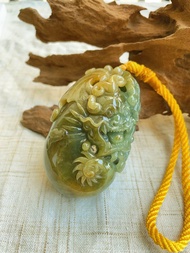 【龍福天降】天然緬甸翡翠-老藍水蜜黃沁色福龍手把件