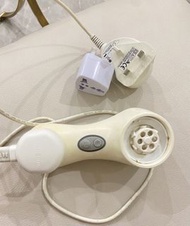 連卡佛2900購入的Clarisonic Mia2洗臉機