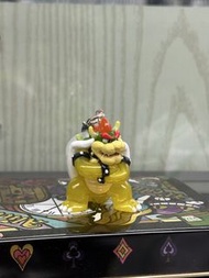 Super Mario庫巴扭蛋公仔