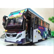 Miniatur bus kayu triplek Sugeng Rahayu discovery