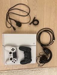 Ps4 連2 個無線手制 + 遊戲耳機