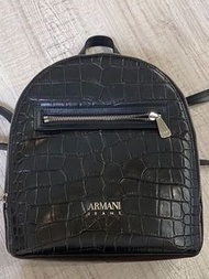 Armani 正品 -鱷魚紋牛皮後背包