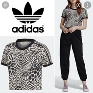 ANN393: S size adidas originals three stripes leopard crop tops