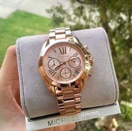 MK WATCH PAWNABLE IN SELECTED PAWNSHOP 💯  ✅US GRADE   ✅NON TARNISH ✅battery operated 💯 ✅Water Resistant ✅complete inclusion ✔️  paperbag ✔️ ✅box ✔️ manual ✔️tag ✔️ Good Quality 🙂  with serial number Ang watch ⌚ mabigat