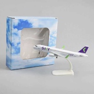 C Scale 1:400 Airbus Chilean Sky A320 Aires Model Plane Aircraft Alloy Metal Diecast Airplane Col