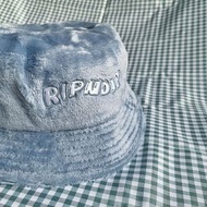 ♡全新正貨♡ Ripndip Logo粉藍色毛毛漁夫帽 ♡ WAVE SHERPA BUCKET HAT in LIGHT SLATE ♡ Nike kangol