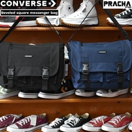 Converse beveled square messenger bag กระเป๋าทรงแมสเซนเจอร์ สูง 10 นิ้ว กว้าง 13 นิ้ว [สินค้าลิขสิทธิ์แท้] มีใบรับประกันจากบริษัทผู้จัดจำหน่าย