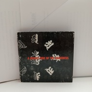 #F188-79 CD TERPAKAI. [A BRIGHT SIDE OF THE DARKNESS] USED CD. #F188-79