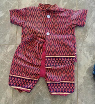 ชุดผ้าไทยคอจีน สีสันสวยงามสดใสผ้าฝ้ายใส่สบายเซ็ท3ชิ้น เสื้อกางเกงและผ้าคาดเอว ใส่เที่ยวใส่ทำบุญ งานบวชงานแต่งงาน น่ารักมากๆๆ