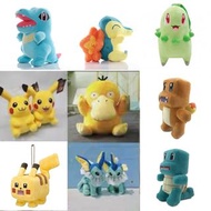 正版 寶可夢 Pokemon 神奇寶貝 小鋸鱷 站姿 菊草葉娃娃 菊草葉 6-8吋 方塊寶可探險日本限定 傑尼龜 小火龍 2025台灣桃園燈會 卡比獸 PTCG 寶可夢 正版 卡比獸貼紙