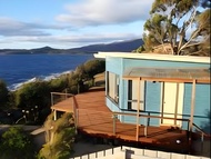 鷗海濱別墅 (Larus Waterfront Cottage)