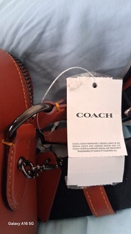 Coach Charter 24 Signature Crossbody 手袋