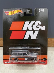 Xe mô hình đồ chơi bánh cao su Hotwheels 1:64 PREMIUM - K & N - Volvo P220 Amazon Estate