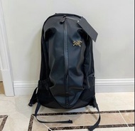 ARC'TERYX ARRO 22L  backpack 戶外包登山包 雙肩包 男女款 黑色 灰色