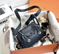 Hermes 午夜藍mini lindy單肩包 U刻