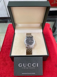 GUCCI Quartz นาฬิกาสุภพาบุรุษ ตัวเรือนสแตนเลส นาฬิกาผู้ชาย มือสองของแท้